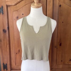 Cropped notch neck olive green tank top